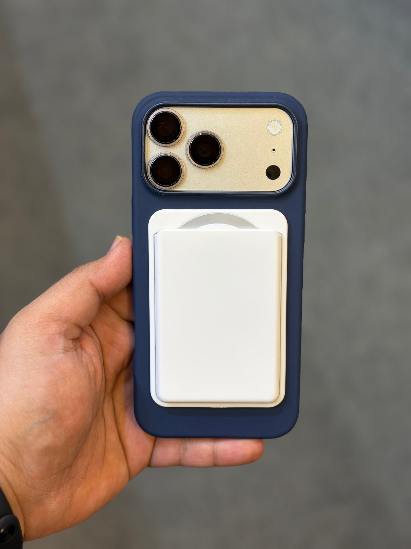 Color Acrylic MagSafe Card Wallets