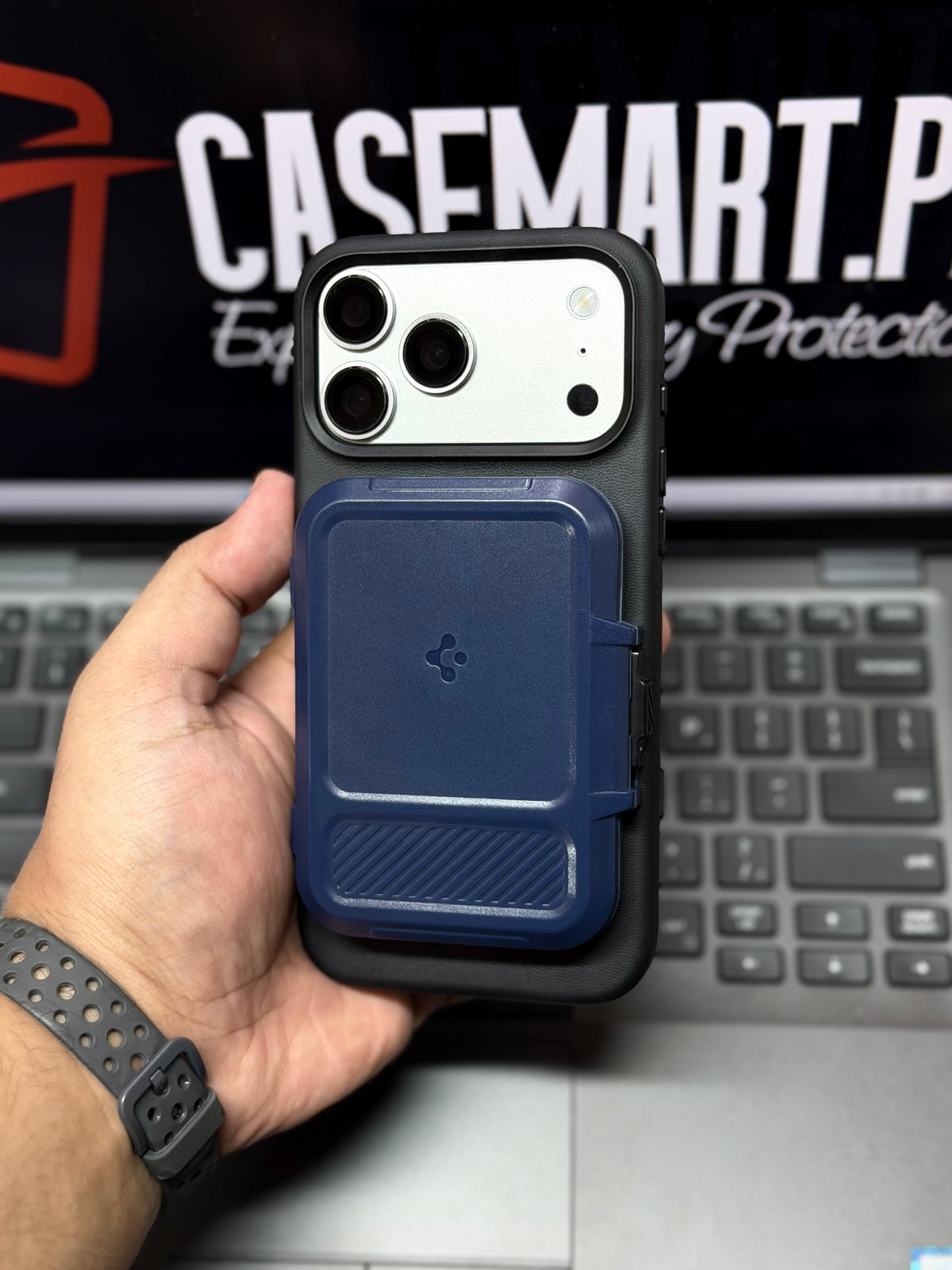 Spigen Lock Fit MagSafe Wallet - Magnetic Card Holder