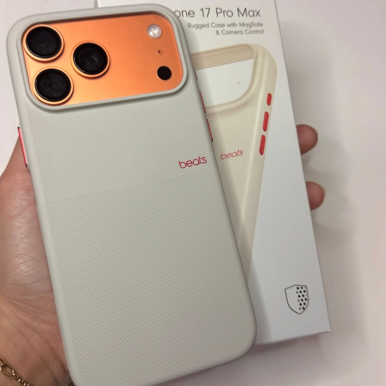 BEATS Rugged MagSafe Case iPhone 17 series