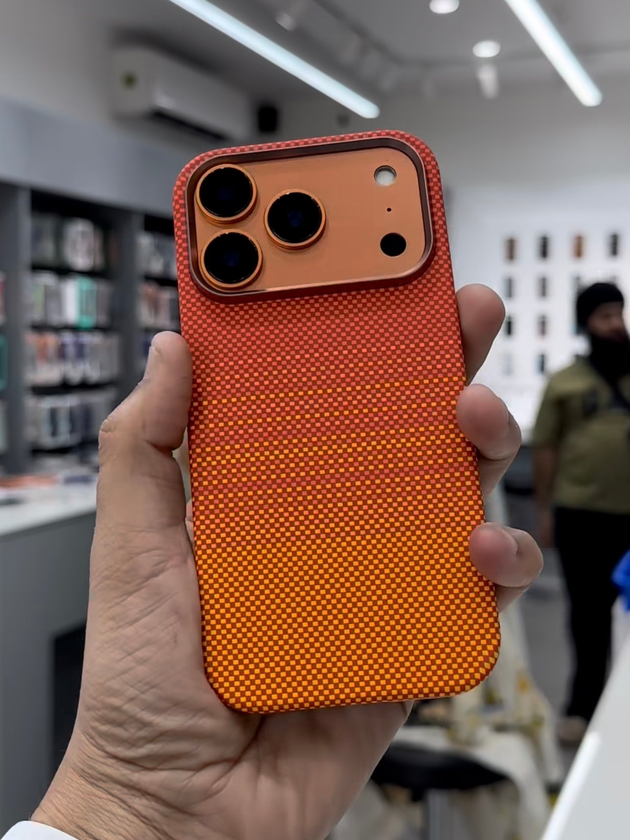 Cosmic Orange Carbon Fibre With MagSafe LUXO 17 Series