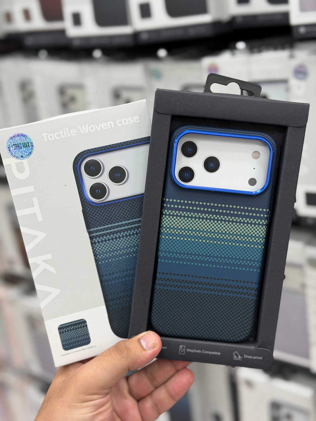 PITAKA MOONRISE CARBON FIBRE KEVLAR CASE