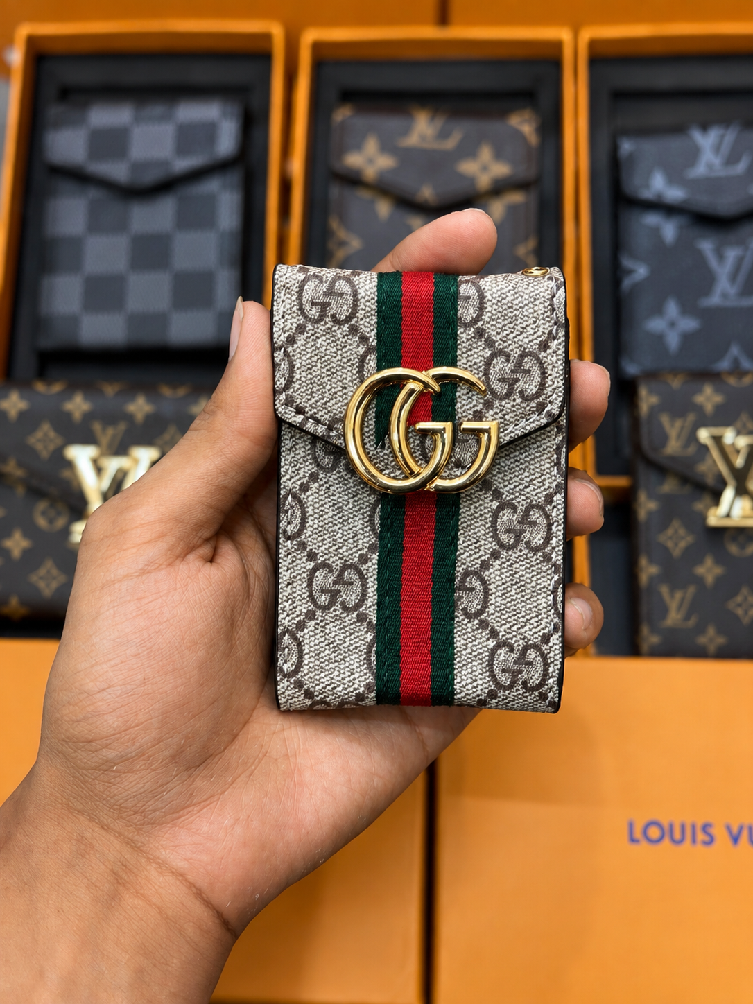 Luxury Branded Leather Slim Wallet - Premium Business Card Holder with Magnetic Closure