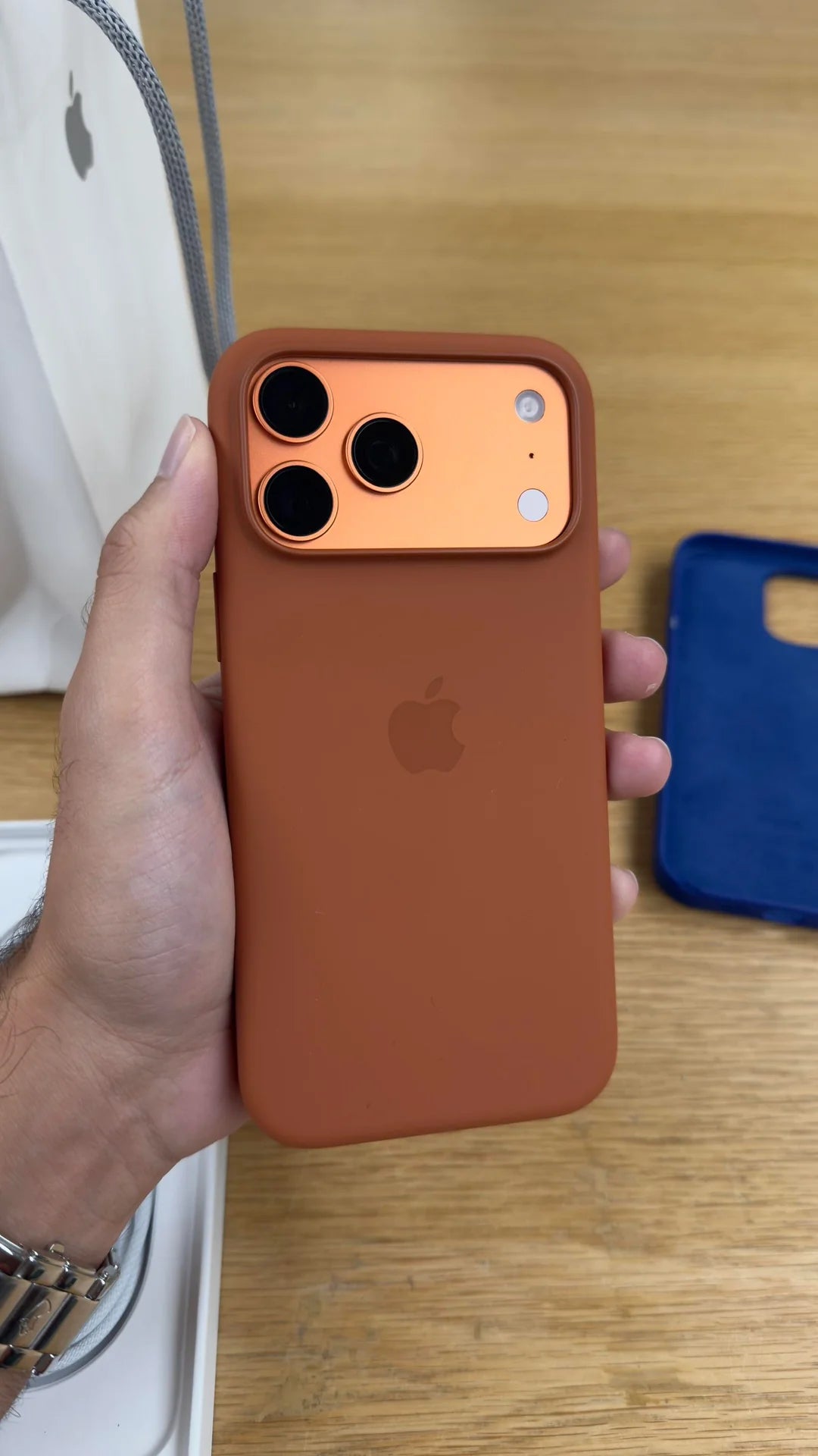 Apple Official MagSafe Silicone Cases - Same As Original With Pop-Up
