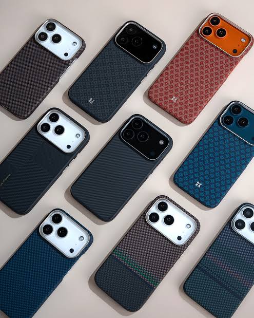 Luxo Carbon Fibre Kevlar For Silver iPhone 17 series