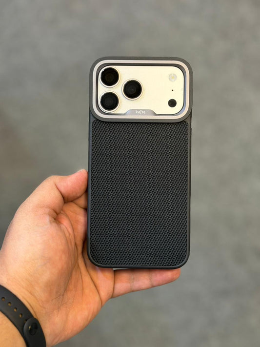Kajsa Black Texture Case 17 pro max