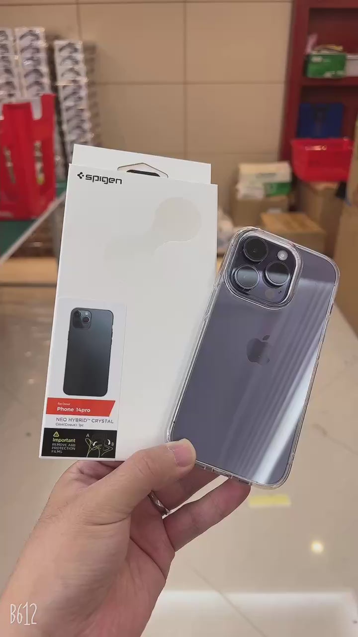 Spigen Ultra Hybrid Clear Case