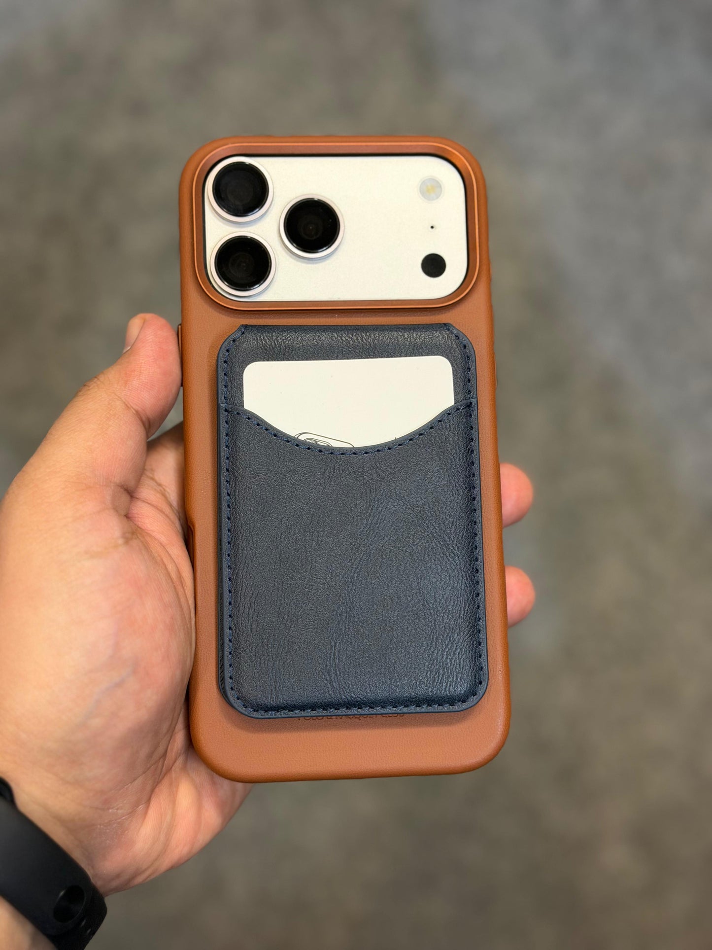 Flip Leather MagSafe Wallet with Stand