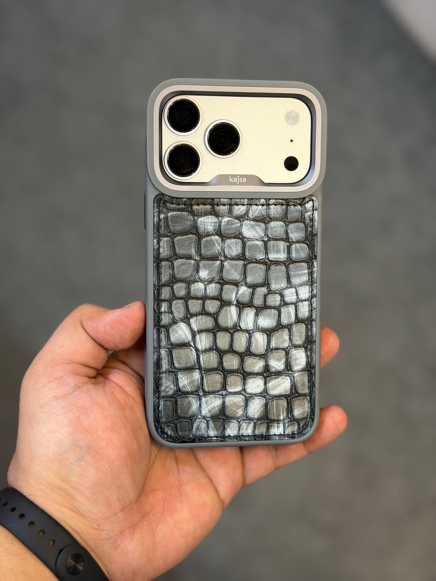 Kajsa Premium Leather Range 17 Pro Max